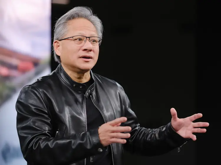 De Lavador de Pratos a CEO Bilionário: A Inspiradora Jornada de Jensen Huang na Nvidia e Como Ele Revolucionou a Liderança Empresarial